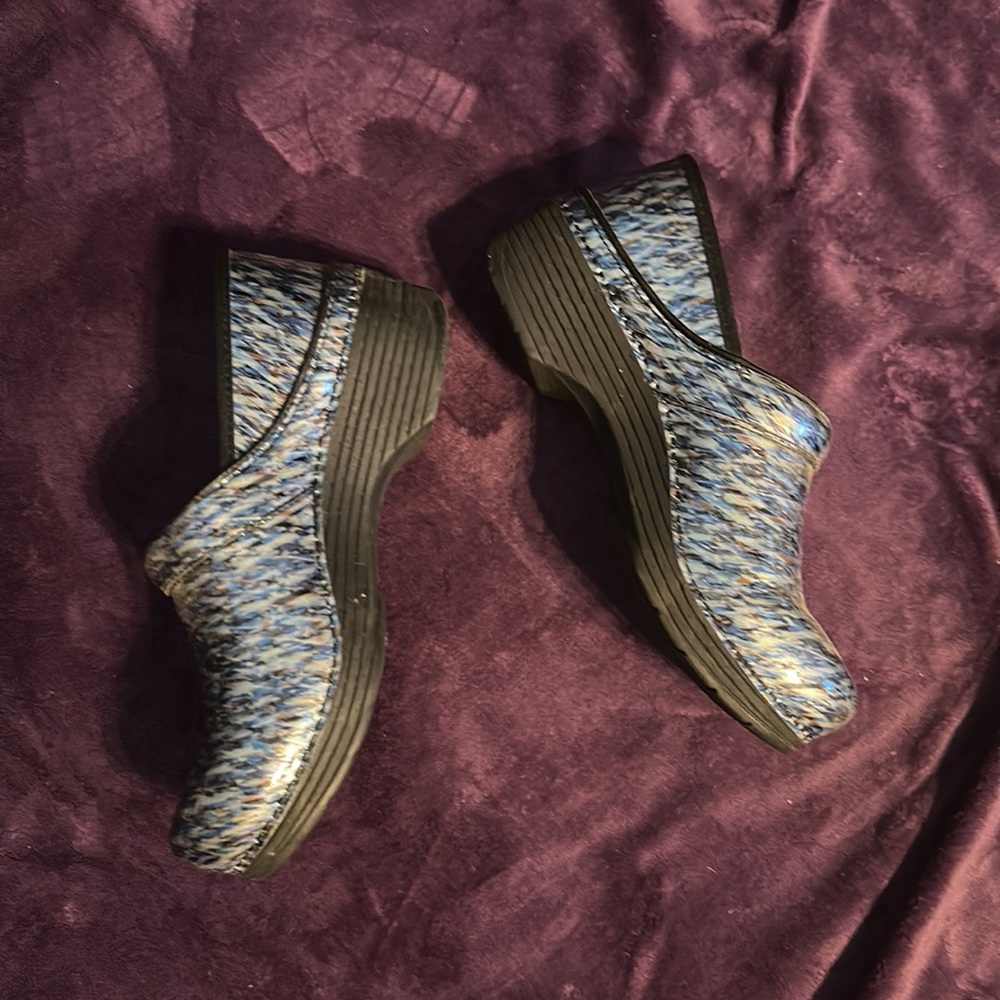 Blue Marble Designed Dansko Work Clogs - image 3